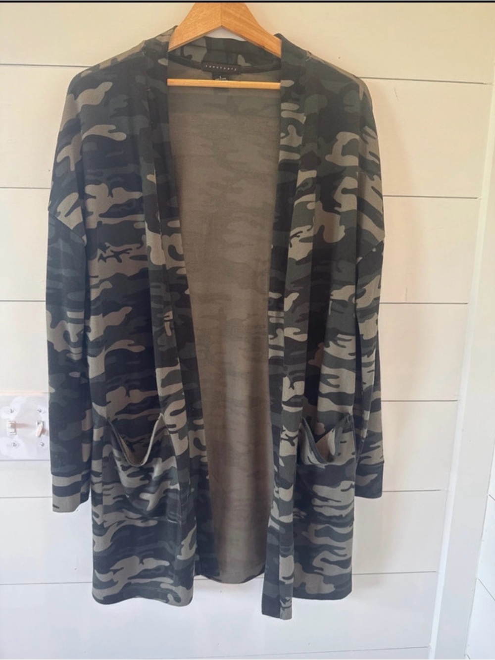 Sanctuary Green and Black Camo Open-Front Cardigan